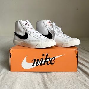 Nike Blazer Mid’ 77, Size Men’s US 9.5